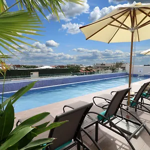 Hotel Express&suites - Playa Del Carmen, An Ihg, Playa del Carmen
